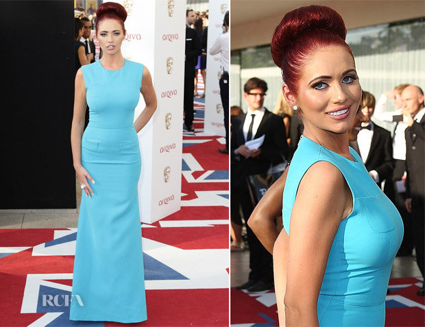 amy child 3 - Amy Childs - Mỹ nhân ngực khủng của sao Tottenham