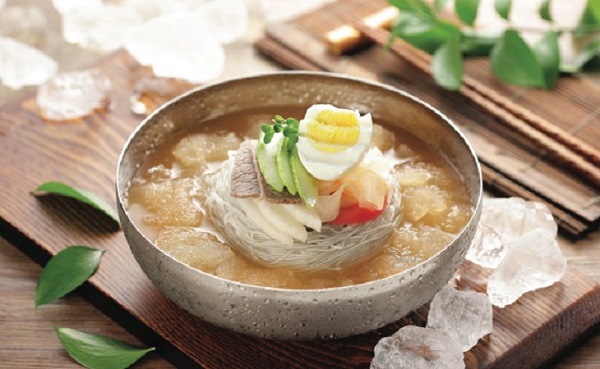 hinh 11 mon mi lanh - Top 17 món ăn Hàn Quốc dân việt nam hay ăn dễ làm tại nhà