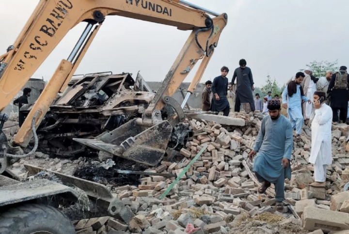 Đánh bom và phục kích lực lượng cảnh sát ở Pakistan, ít nhất 12 người thiệt mạng